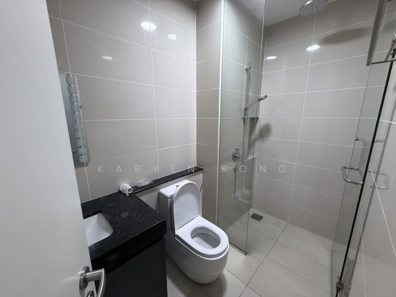Service Residence for Sale at The Park 2 - Karyen Kong - Bathroom - PropertyGuru.com.my