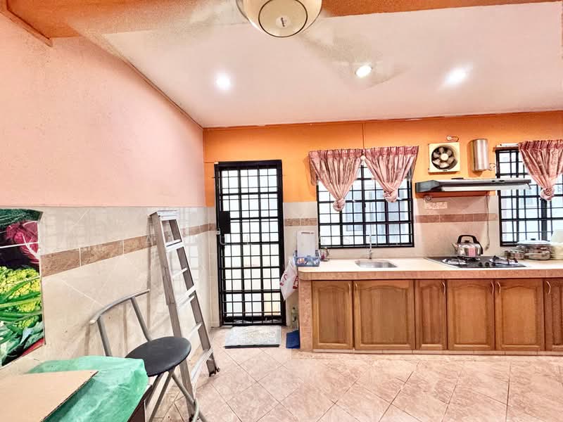 Rumah Teres 2 Tingkat untuk Dijual di Usj 11 (Subang Jaya) - Zainul Rashid - Kitchen - PropertyGuru.com.my