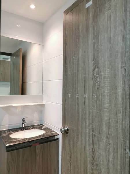 Service Residence for Rent at Country Garden Central Park - Jing Tang - Bathroom - PropertyGuru.com.my