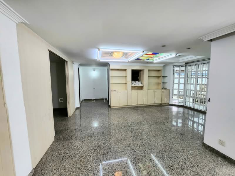 Rumah Berkembar untuk Dijual di Taman Pelangi (Johor Bahru) - Crystal Tan - Living Room - PropertyGuru.com.my