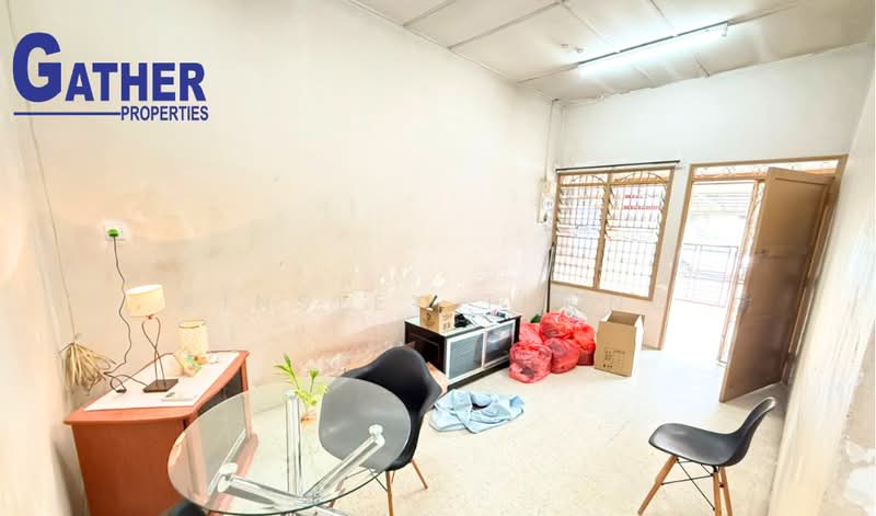 1-storey Terraced House for Sale in Taman Rasi (Menglembu) - Ainsley Thong - Interior - PropertyGuru.com.my