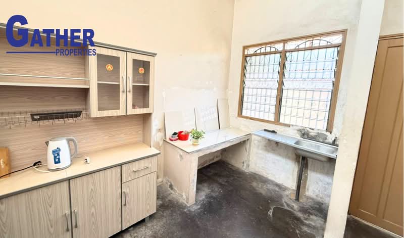 1-storey Terraced House for Sale in Taman Rasi (Menglembu) - Ainsley Thong - Kitchen - PropertyGuru.com.my