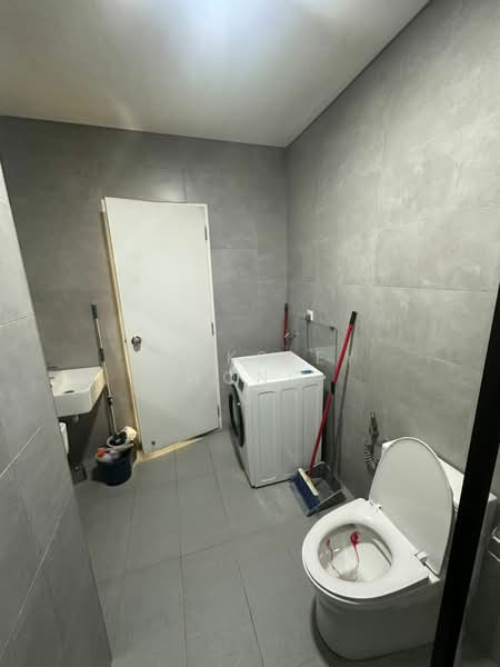 Servis Apartment untuk Disewa di Cubic Botanical - Jacksley Wong - Bathroom - PropertyGuru.com.my