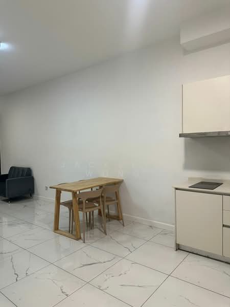 Servis Apartment untuk Disewa di Cubic Botanical - Jacksley Wong - Living Room - PropertyGuru.com.my