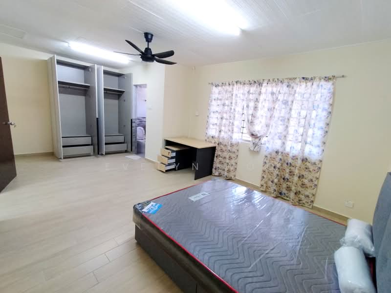 Rumah Teres untuk Disewa di Seksyen 17 (Petaling Jaya) - Evelyn Woo - Bedroom - PropertyGuru.com.my