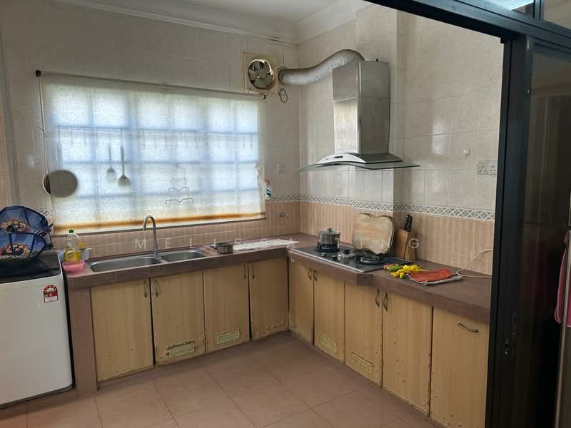 Rumah Teres 2 Tingkat untuk Disewa di Taman Wawasan (Puchong) - Melissa Ting - Kitchen - PropertyGuru.com.my