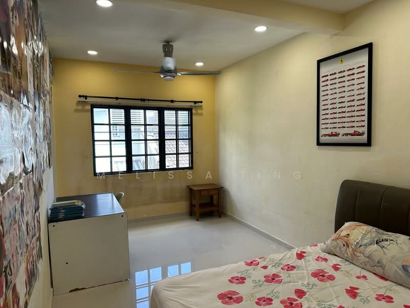 Rumah Teres 2 Tingkat untuk Disewa di Taman Wawasan (Puchong) - Melissa Ting - Bedroom - PropertyGuru.com.my