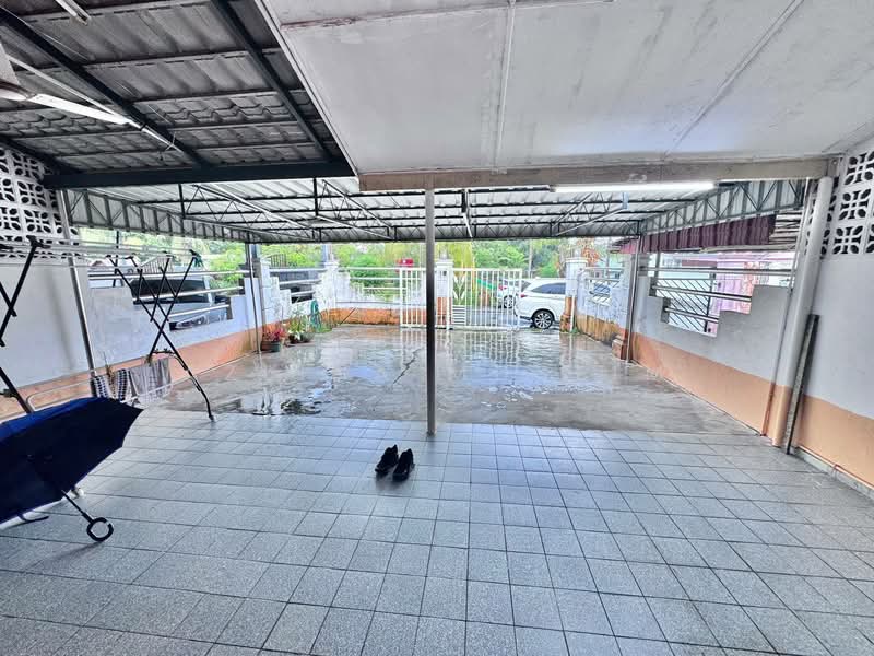 Rumah Teres 1 Tingkat untuk Dijual di Simpang Renggam (Johor) - Azlina Muslim - Exterior - PropertyGuru.com.my