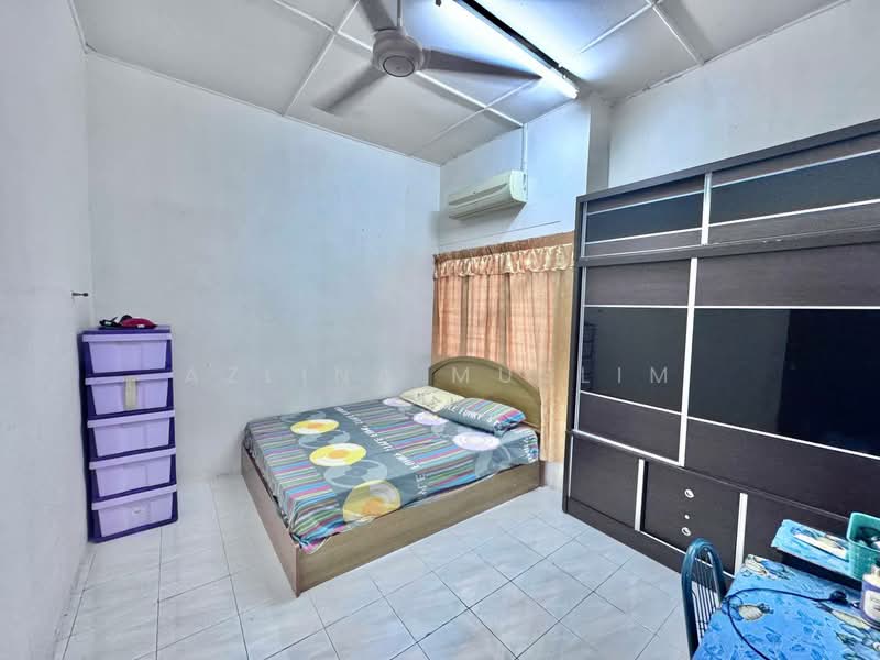 Rumah Teres 1 Tingkat untuk Dijual di Simpang Renggam (Johor) - Azlina Muslim - PropertyGuru.com.my