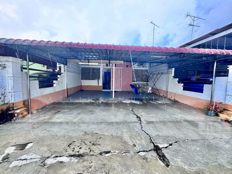 Rumah Teres 1 Tingkat untuk Dijual di Simpang Renggam (Johor) - Azlina Muslim - PropertyGuru.com.my