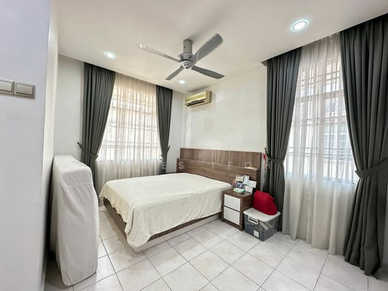 Rumah Berkembar untuk Dijual di Bandar Bukit Tinggi 2 (Klang) - James Teoh - Bedroom - PropertyGuru.com.my