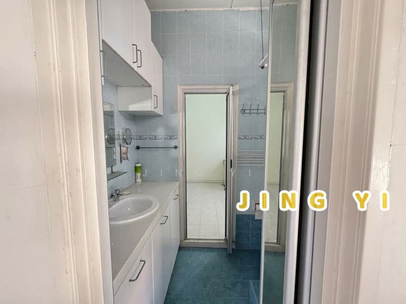 Rumah Berkembar untuk Dijual di Taman Idaman (Simpang Ampat) - Jing Yi - Bathroom - PropertyGuru.com.my