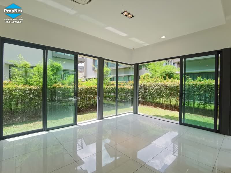 Semi-Detached House for Sale in Leisure Farm (Gelang Patah) - Nicholas Tey - Living Room - PropertyGuru.com.my