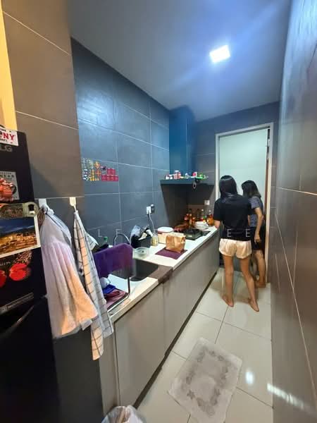 Servis Apartment untuk Disewa di Citizen @ Old Klang Road - Wilfred Tee - Kitchen - PropertyGuru.com.my
