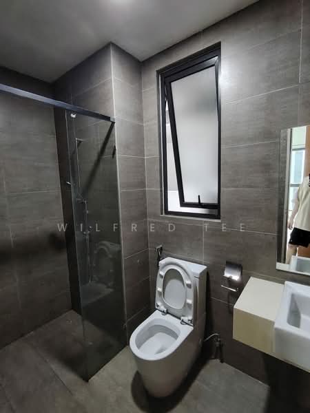 Servis Apartment untuk Disewa di Citizen @ Old Klang Road - Wilfred Tee - Bathroom - PropertyGuru.com.my
