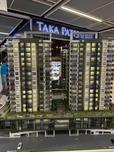 Kondominium untuk Dijual di D'Isabelle - Darren Ling - Exterior - PropertyGuru.com.my