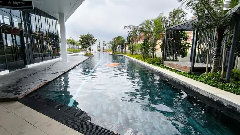 Servis Apartment untuk Disewa di YOLO Signature Suites - Eric Lim - Pool - PropertyGuru.com.my
