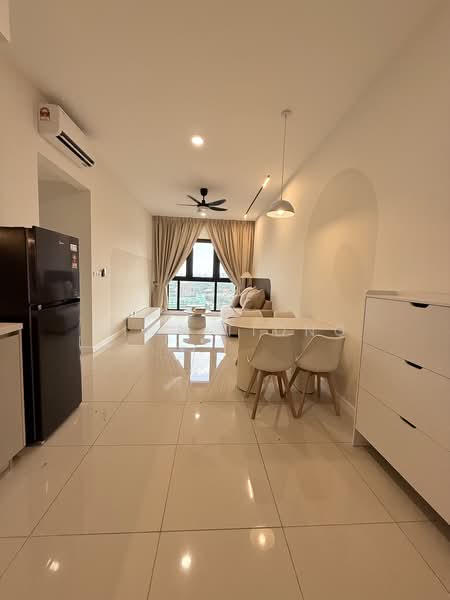Servis Apartment untuk Disewa di Skyline KL - Gina Tiong - Living Room - PropertyGuru.com.my