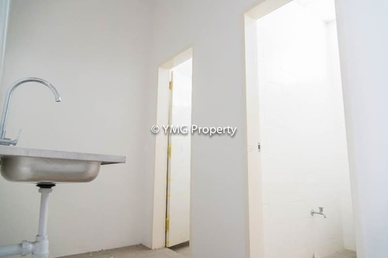 Shop for Sale in Setia Alam (Selangor) - Mavis Ng - Interior - PropertyGuru.com.my