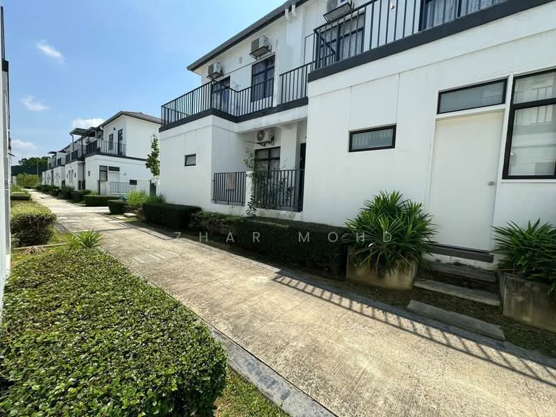 Rumah Teres 2-Tingkat untuk Dijual di Eco Grandeur (Puncak Alam) - Azhar Mohd - Exterior - PropertyGuru.com.my