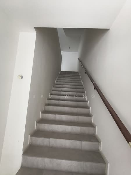 Rumah Teres untuk Dijual di Taman Melawati (Ulu Kelang) - Sam Wong - Corridor - PropertyGuru.com.my