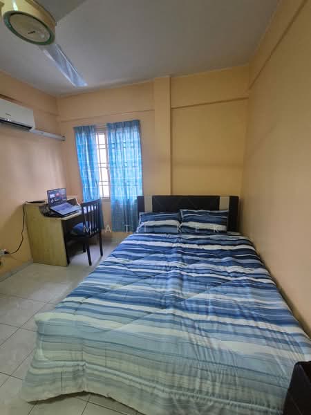 Flat for Sale at Sri Intan - Matt Kek - Bedroom - PropertyGuru.com.my