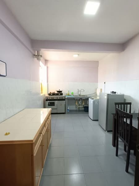 Flat for Sale at Sri Intan - Matt Kek - Kitchen - PropertyGuru.com.my