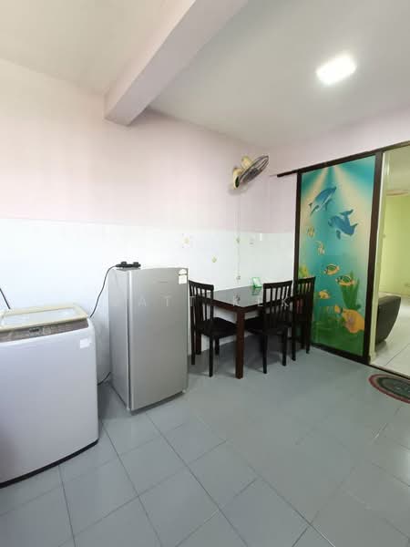 Flat for Sale at Sri Intan - Matt Kek - Kitchen - PropertyGuru.com.my
