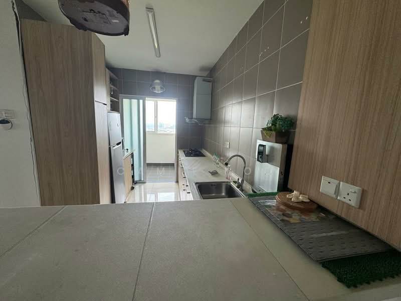 Condominium for Rent at Aurora Residence @ Lake Side City - Camie Hoo - Kitchen - PropertyGuru.com.my