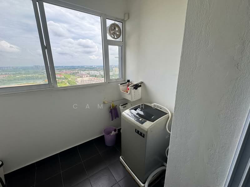 Condominium for Rent at Aurora Residence @ Lake Side City - Camie Hoo - Balcony - PropertyGuru.com.my