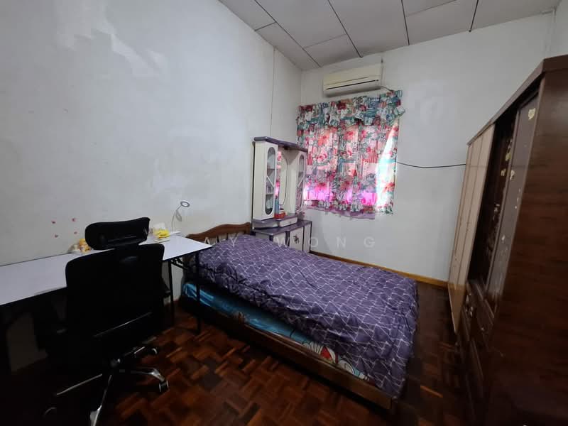Rumah Teres 2 Tingkat untuk Dijual di Paya Terubong (Ayer Itam) - Kay Wong - Bedroom - PropertyGuru.com.my