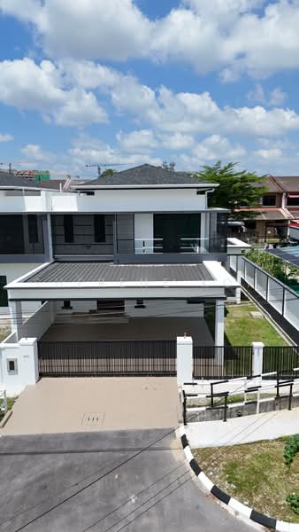 Rumah Berkembar untuk Dijual di Stampin (Kuching) - Sherene Kok - Exterior - PropertyGuru.com.my
