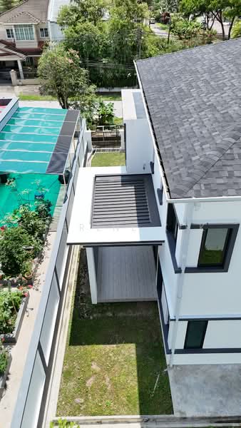 Rumah Berkembar untuk Dijual di Stampin (Kuching) - Sherene Kok - Exterior - PropertyGuru.com.my