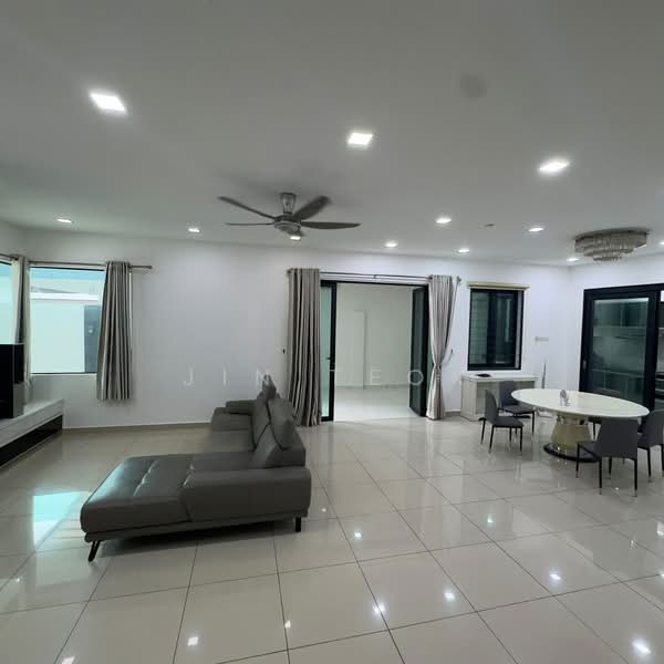 Rumah Kluster untuk Disewa di Mutiara Rini (Skudai) - Jin Teok - Living Room - PropertyGuru.com.my