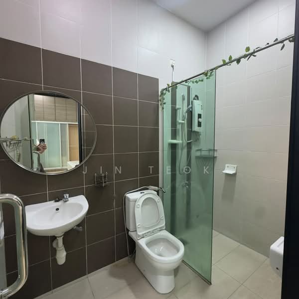Rumah Kluster untuk Disewa di Mutiara Rini (Skudai) - Jin Teok - Bathroom - PropertyGuru.com.my