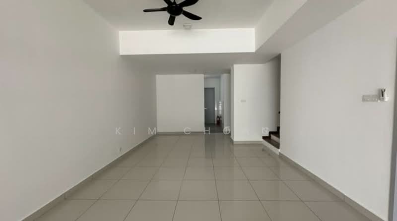 2-storey Terraced House for Sale in Bandar Tropicana Aman (Telok Panglima Garang) - Kim Chong - Living Room - PropertyGuru.com.my