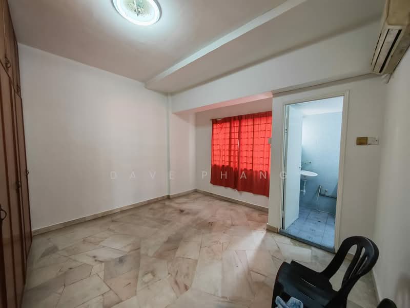 Condominium for Sale at La Villas Condominium - Dave Phang - Bedroom - PropertyGuru.com.my