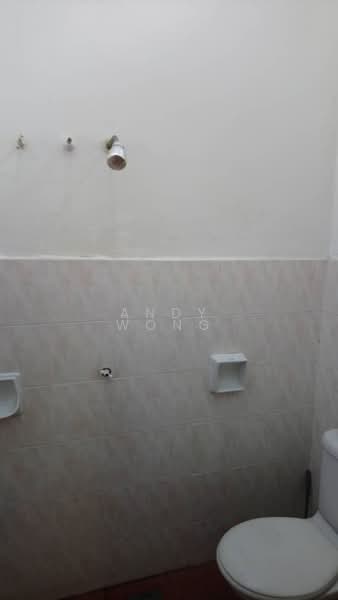 Rumah Teres 2 Tingkat untuk Dijual di Taman Damai Indah (Cheras) - Andy Wong - Bathroom - PropertyGuru.com.my