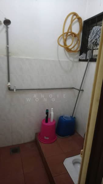 Rumah Teres 2 Tingkat untuk Dijual di Alam Damai (Cheras) - Angie Wong Poh Choo - Bathroom - PropertyGuru.com.my