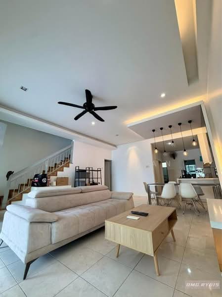 2-storey Terraced House for Sale in Bandar Bukit Raja (Klang) - Louis Chan - Living Room - PropertyGuru.com.my