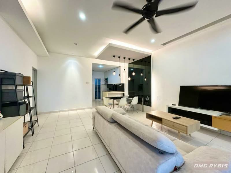 2-storey Terraced House for Sale in Bandar Bukit Raja (Klang) - Louis Chan - Living Room - PropertyGuru.com.my