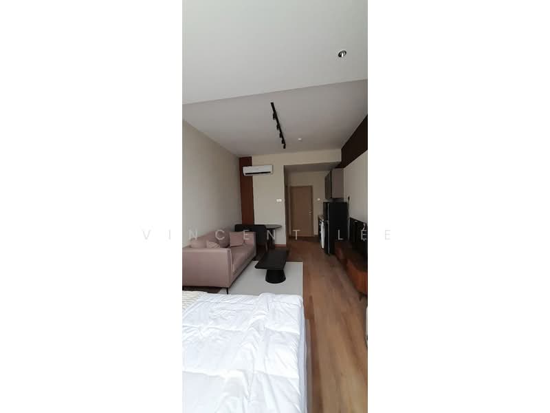 Servis Apartment untuk Disewa di Armani Raja Uda - Vincent Lee - Living Room - PropertyGuru.com.my