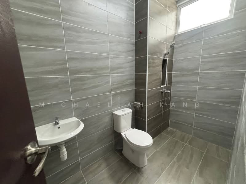 Cluster House for Sale in Skudai (Johor) - Michael Ah Kang - Bathroom - PropertyGuru.com.my