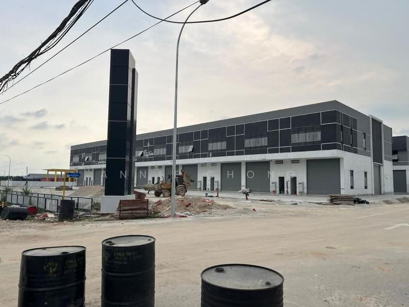 Kilang Teres untuk Dijual di Taman Kapar Permai (Kapar) - Annie Chong - Exterior - PropertyGuru.com.my