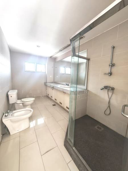 Rumah Banglo untuk Dijual di Taman SA (Bangsar) - FARAH HANIM BINTI AD SUHADAK SUHADAK - Bathroom - PropertyGuru.com.my