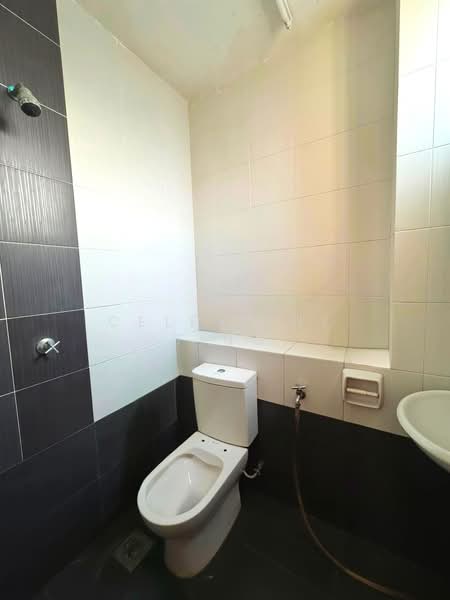 Townhouse for Sale in Taman Semenyih Mewah (Semenyih) - Celestine Ting - Bathroom - PropertyGuru.com.my