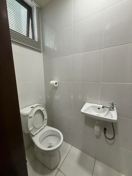 Pangsapuri untuk Disewa di Impiana - Kym Kee - Bathroom - PropertyGuru.com.my