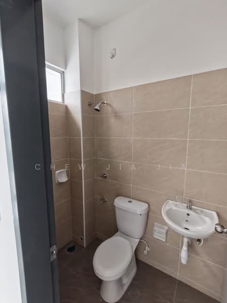 Rumah Teres untuk Disewa di Bandar Dato Onn (Tebrau) - Chew Jia Jia - Bathroom - PropertyGuru.com.my