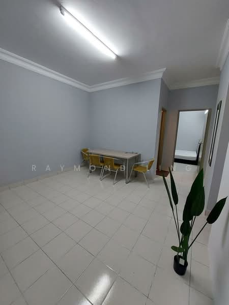 Condominium for Rent at Residensi Laguna (Sunway Belvedere) - Raymond Ling - Dining Room - PropertyGuru.com.my