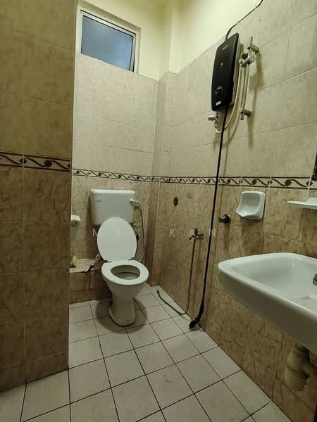 Apartment for Rent at Larkin Indah - Max Kan - Bathroom - PropertyGuru.com.my